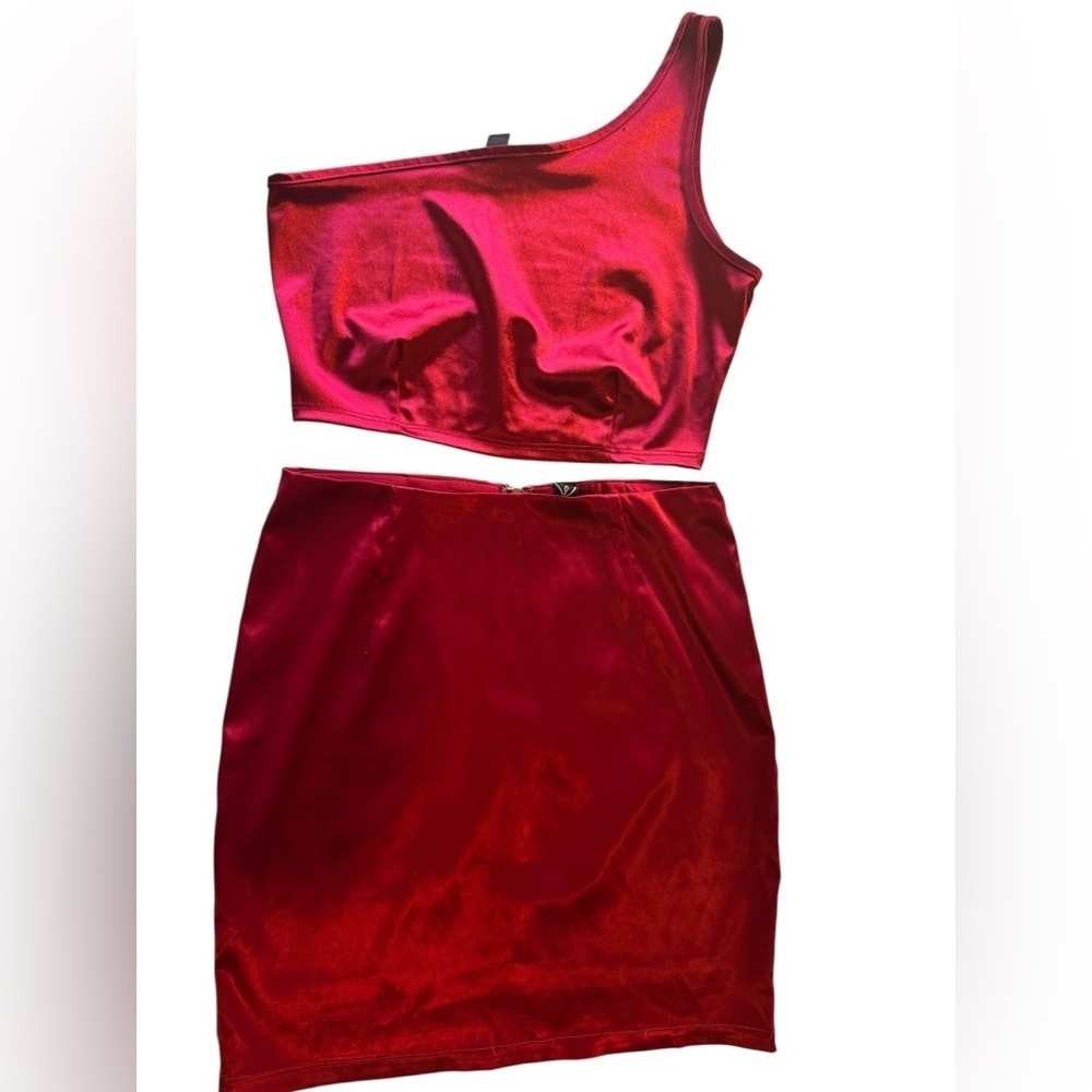 Windsor One Shoulder Two-Piece Set